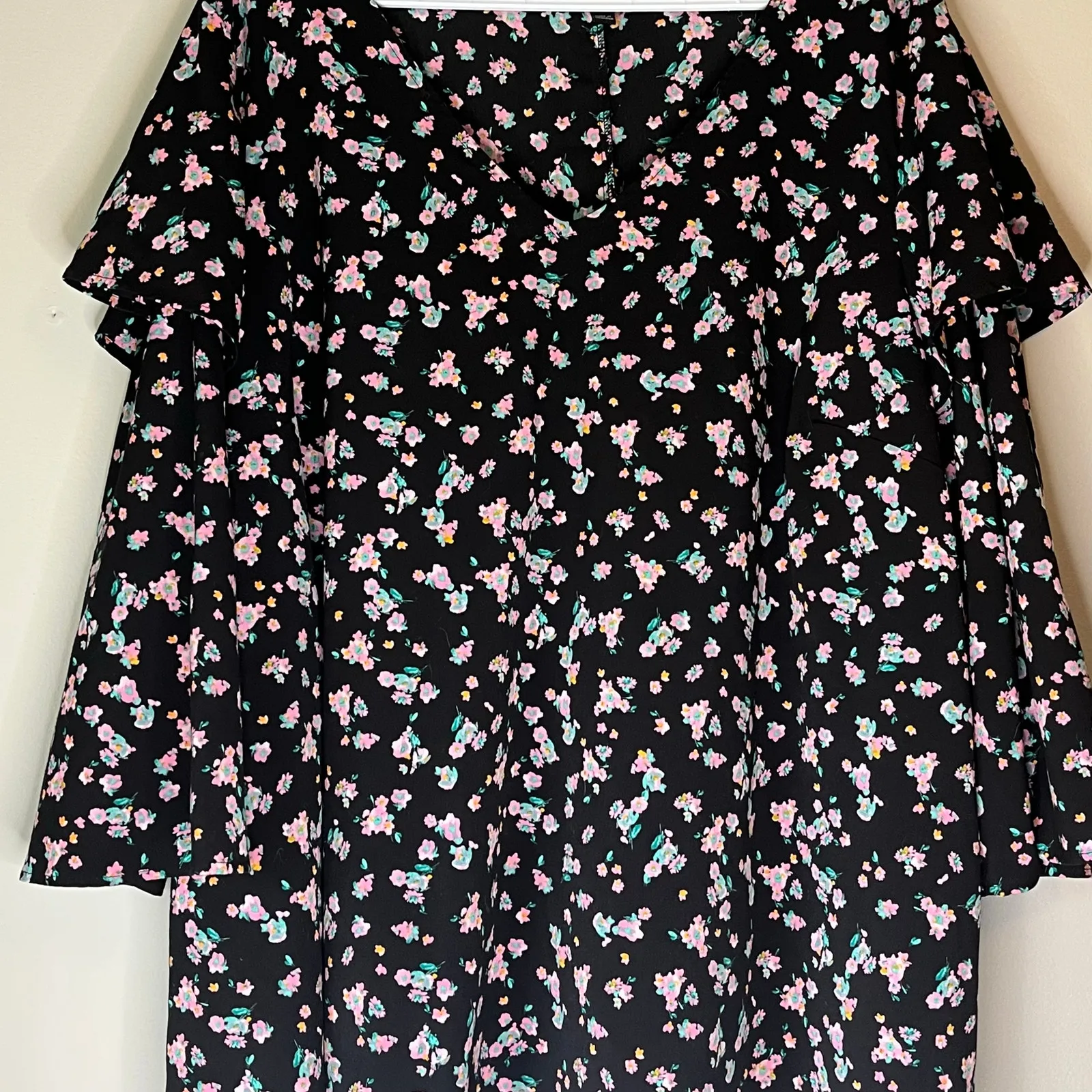 Lane Bryant Black Floral 3/4 Sleeve Blouse Size 22/24 - Image 8