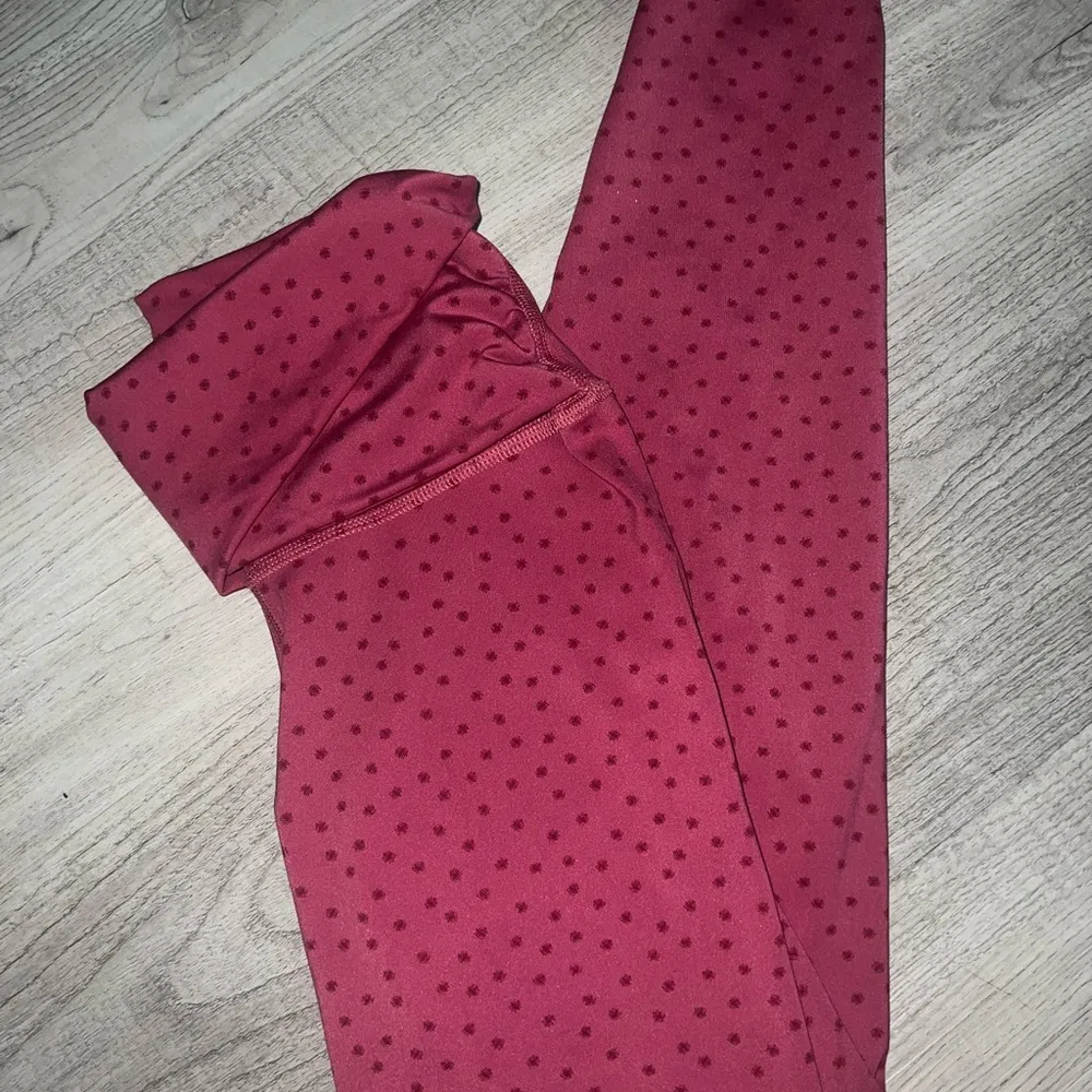 Nike Women's Yoga Dots Twist 7/8 Capri Tights leggings xs - Image 7