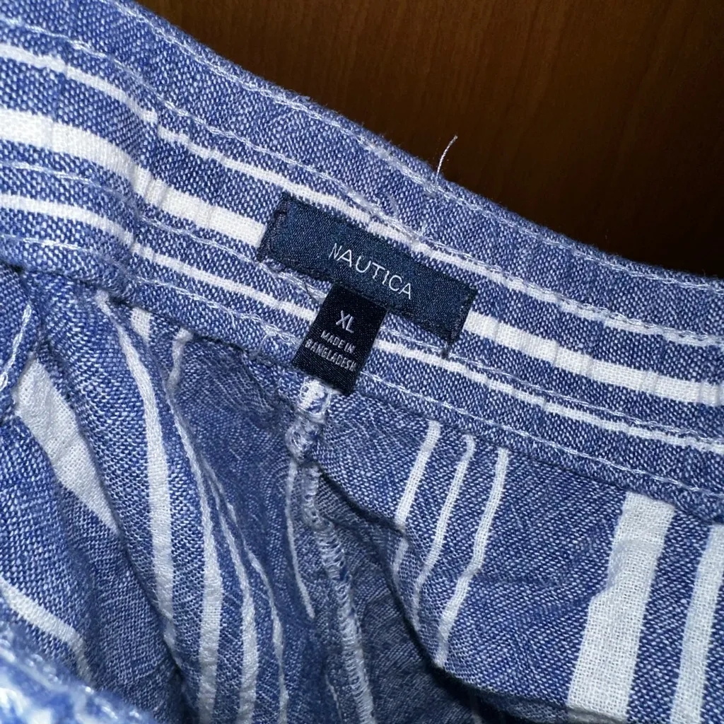 Nautica Women’s Shorts size XL - Image 5