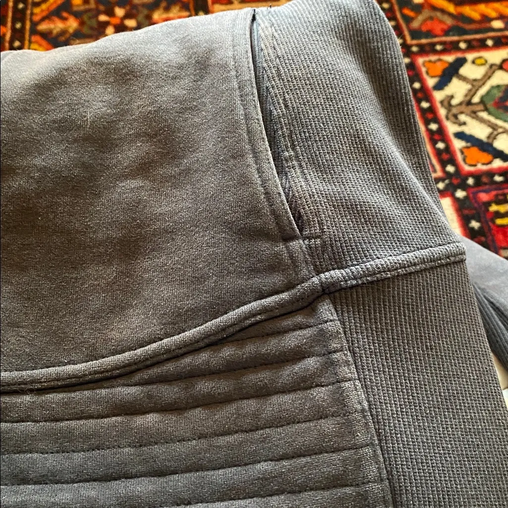 Lululemon  Radiant II Full-Zip Jacket, size 10 - Image 7