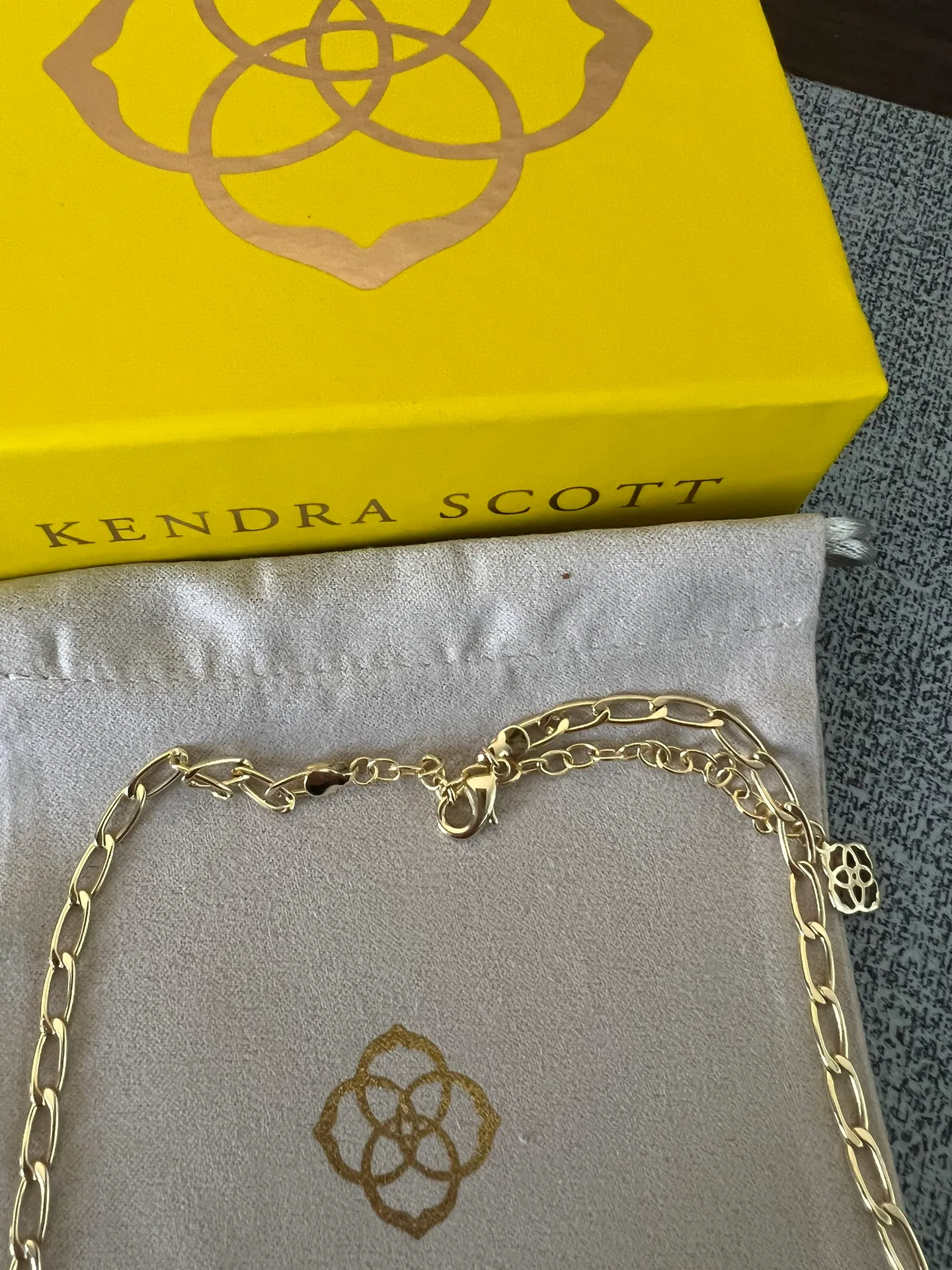 Kendra Scott Merrick Chain Necklace - Image 6
