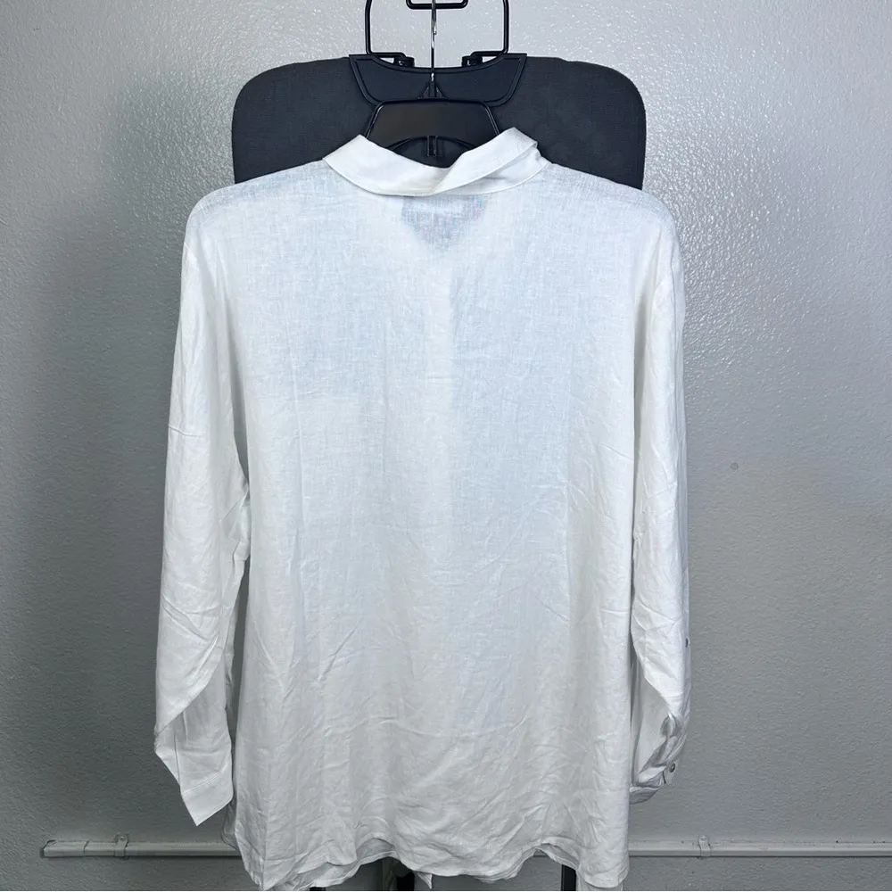 Susan Graver White Linen Blend Button Down Shirt Classic Design - Image 2