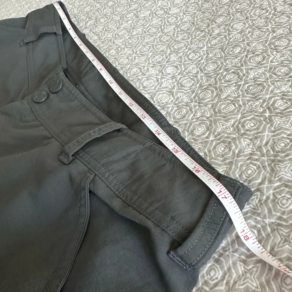 The North Face Women's Gray Convertible Roll-Up Hiking Pants Shorts Size 14 Long - Image 12