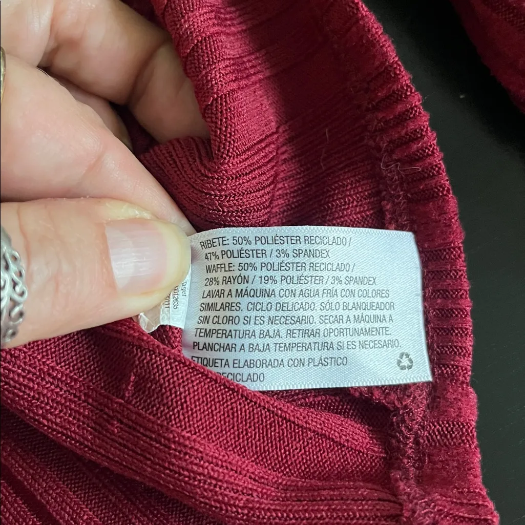 Wild Fable Oversized Ribbed Cropped Burgundy Top - Image 3