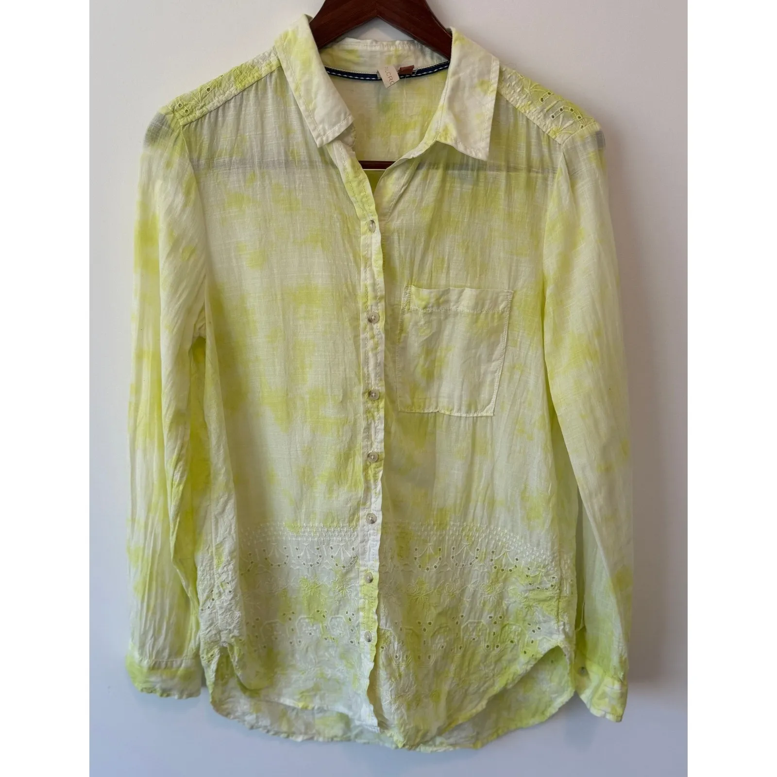 Pilcro Anthropologie Women's The Cate Classic Tie-Dye Buttondown Shirt Size S - Image 2
