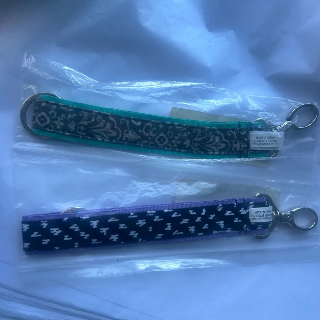 Thirty One hang it up key fobs set of 2 in lil scribble and grey parisian pop Blue - Image 3