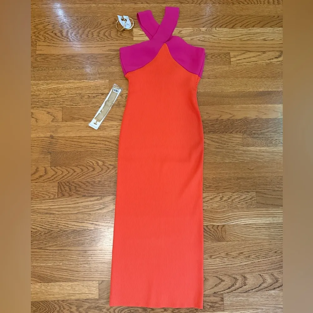 NWOT Crossover Contrast Neckline Stretch Ribbed Knit Midi Dress size M - Image 4