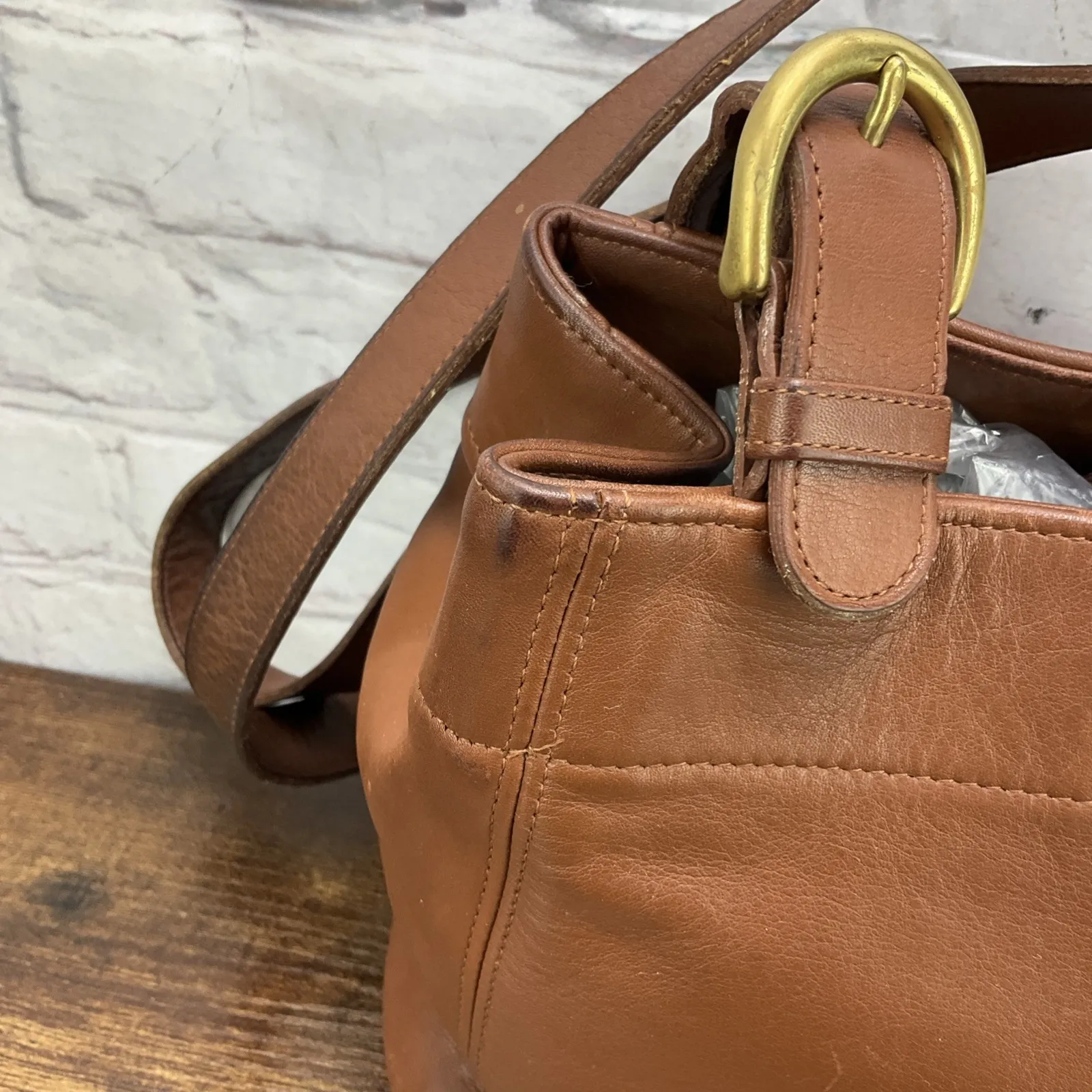 Vintage Coach Brown British Tan Leather Waverly Soho Buckle Shoulder Bag #4147 - Image 4