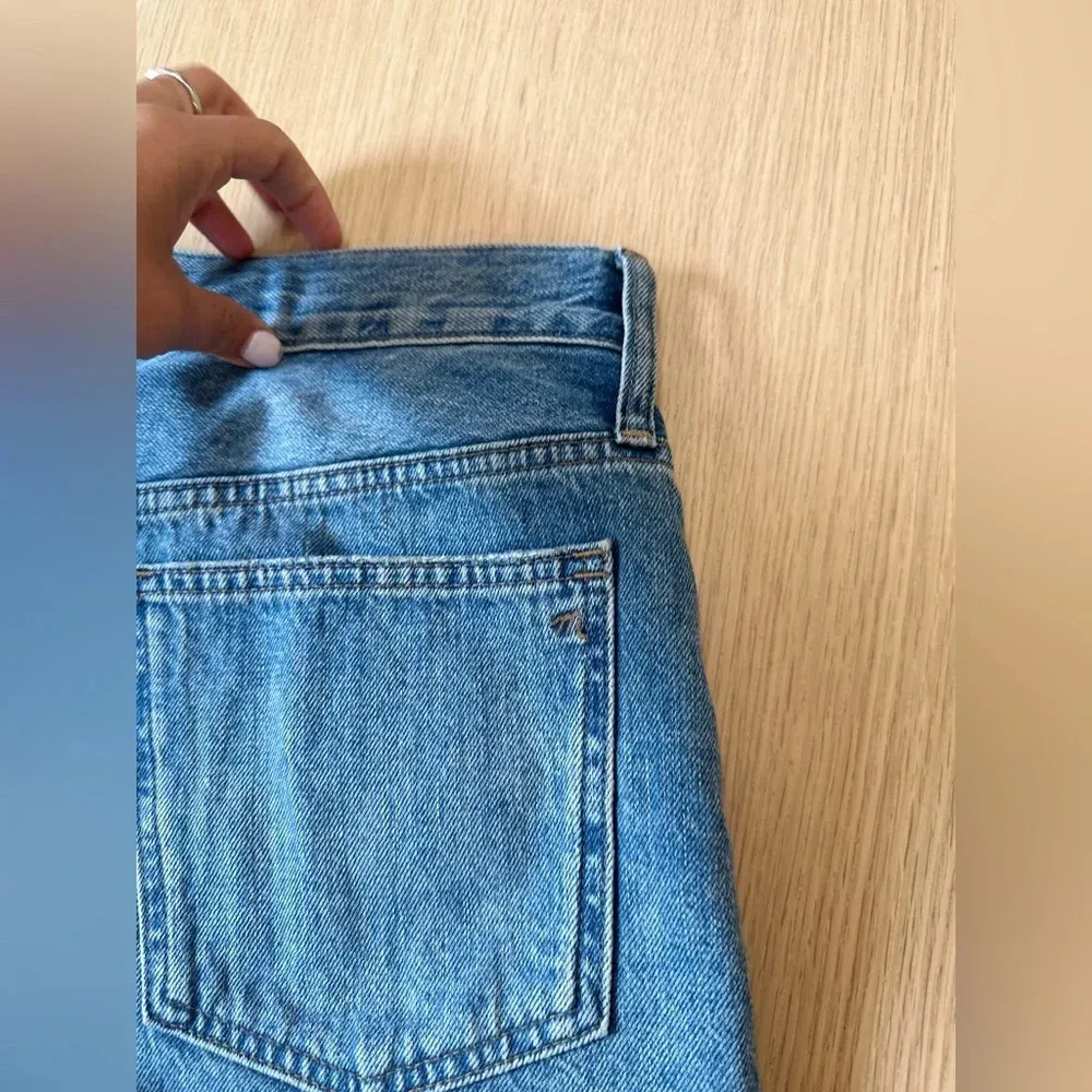 Madewell Relaxed Denim Shorts in Clintonville Wash: Split-Hem  Size 27 1329 - Image 11