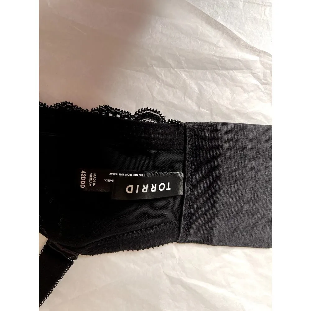 Torrid bra size 42DDD XO Boost Ultra Plunge black lace detail sexy, push-up - Image 9