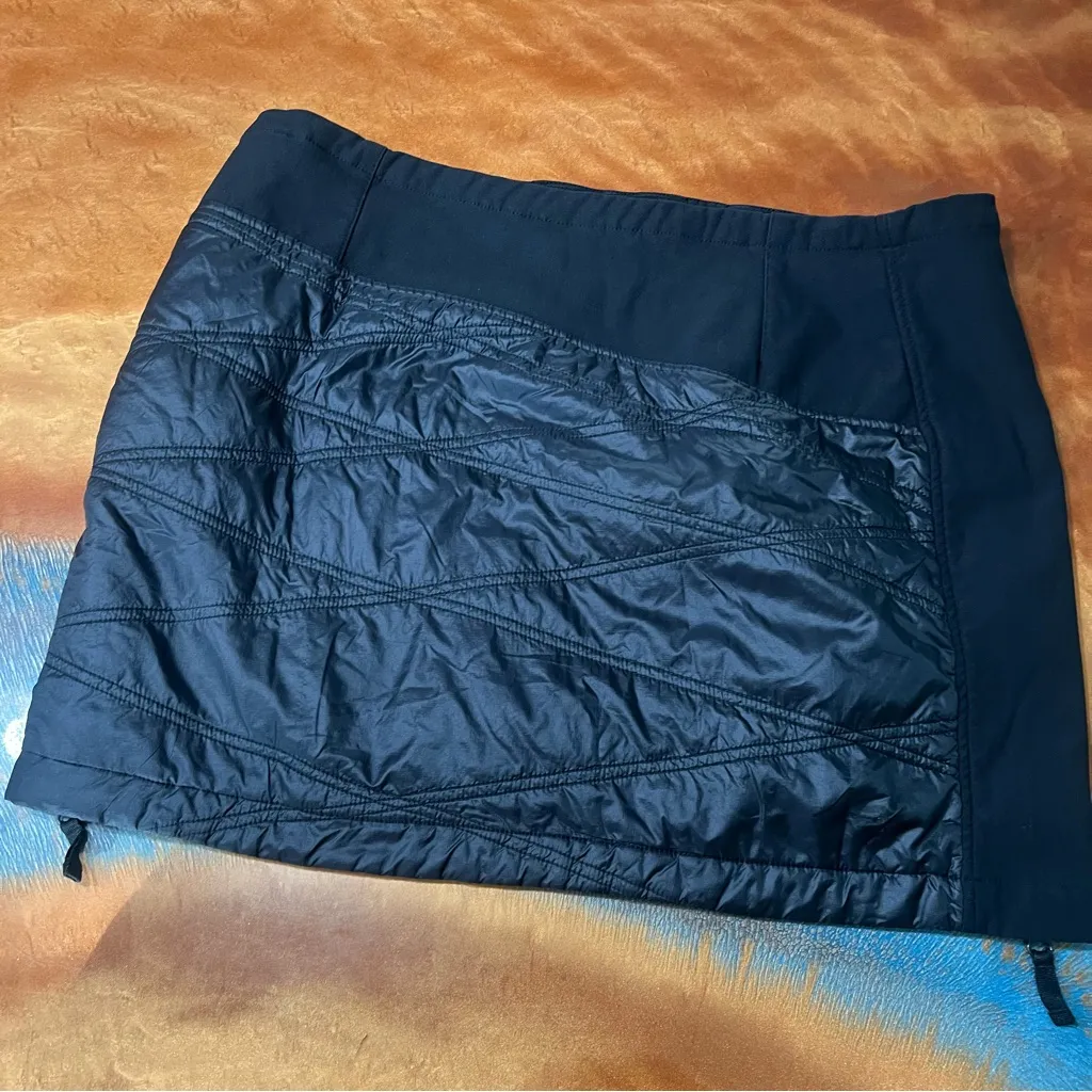 Skhoop Black Insulated outdoor Puffer Mini Skirt XL - Image 2