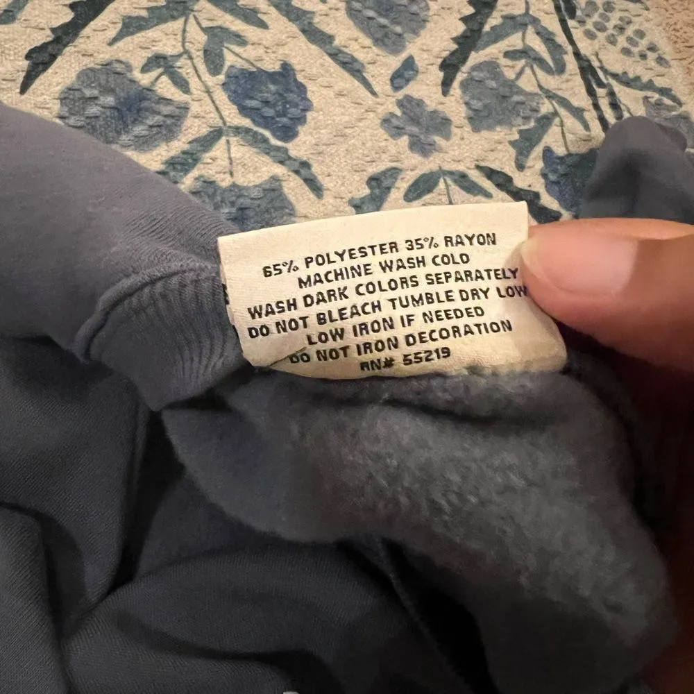 Taylor Swift  swiftie sweatshirt and shorts set 2x - Image 10