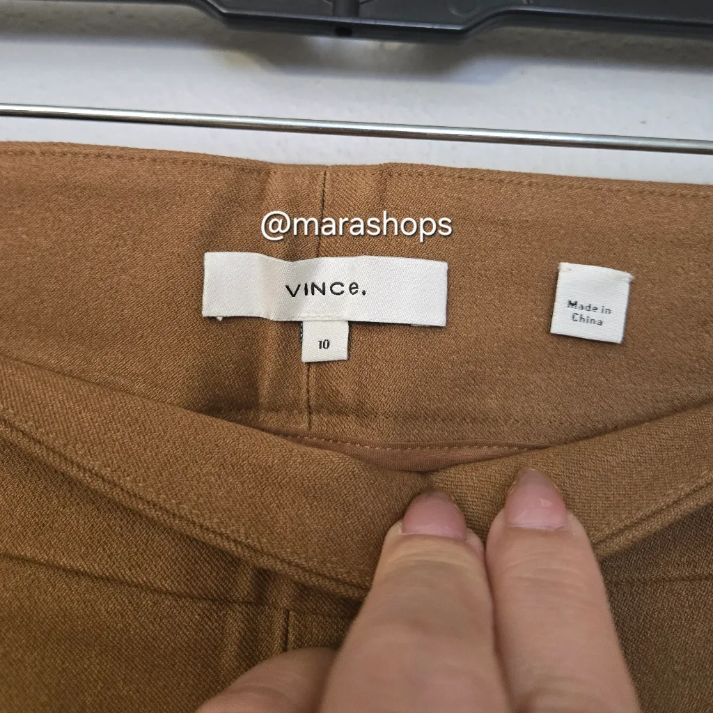 Vince Kick Mid-Rise Crop Flare Stretch Pant - Image 6