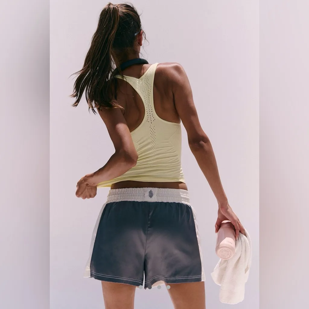 Free People in the ring shorts size medium NWT Gray - Image 2