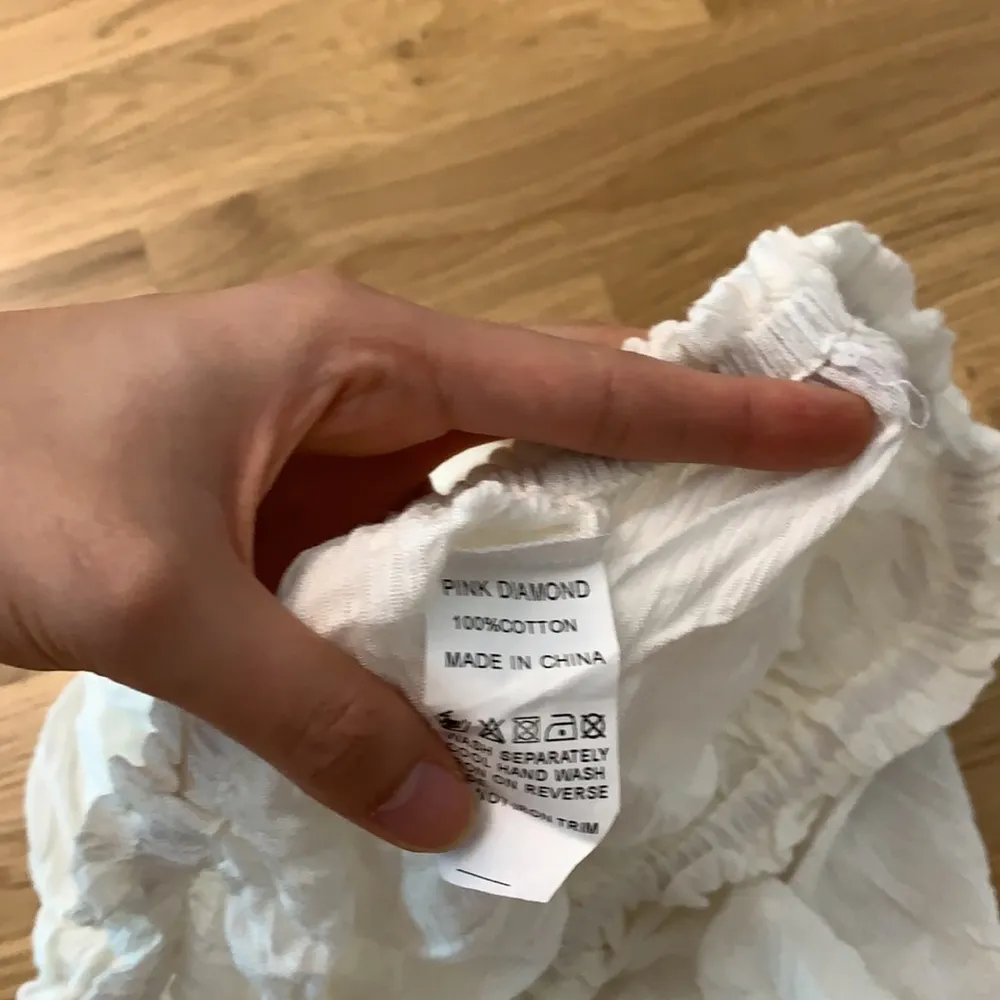 NWT Cotton lace trim off shoulder flutter sleeve top - Image 9