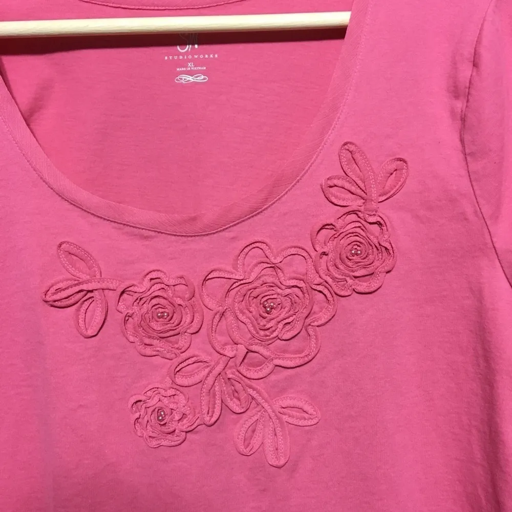 Studio Works floral soutache appliqué tee size XL - Image 2