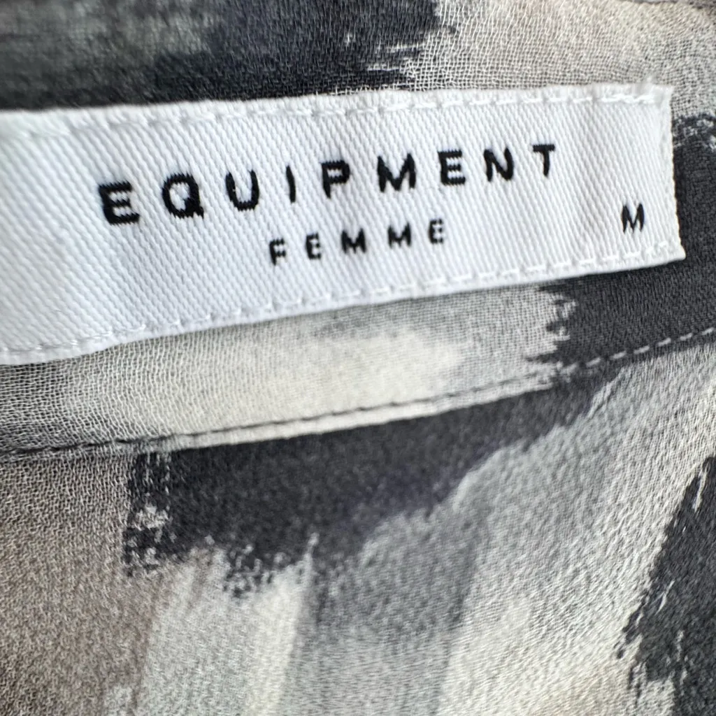 EQUIPMENT 100% Silk Animal Print Sheer Long Sleeve Button Down Size Medium - Image 4