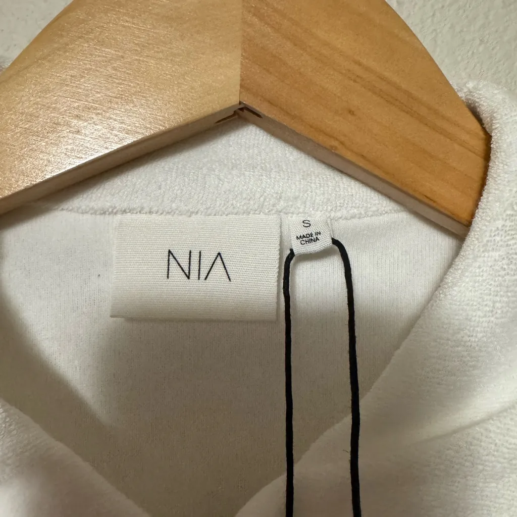 NWT NIA White Cropped Shirt - Image 2