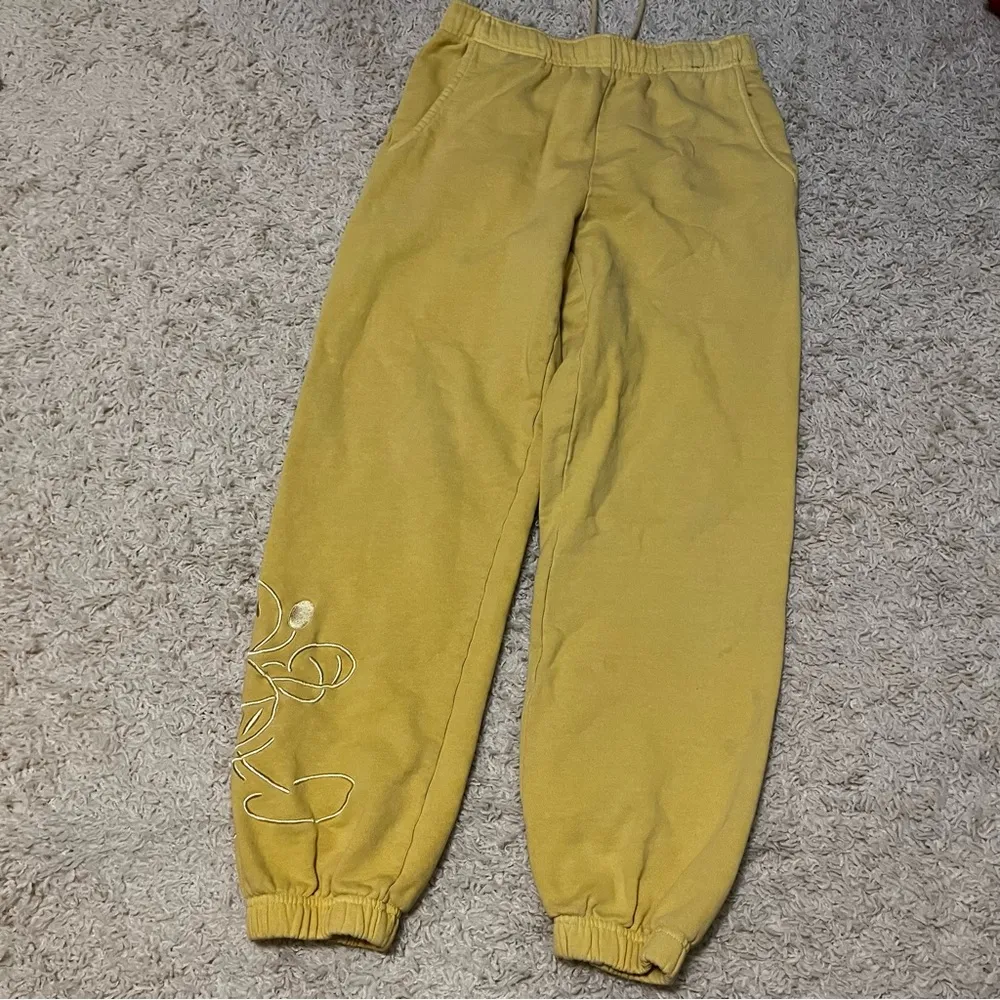 Vintage Disney Yellow Mickey Mouse Joggers size Small - Image 11