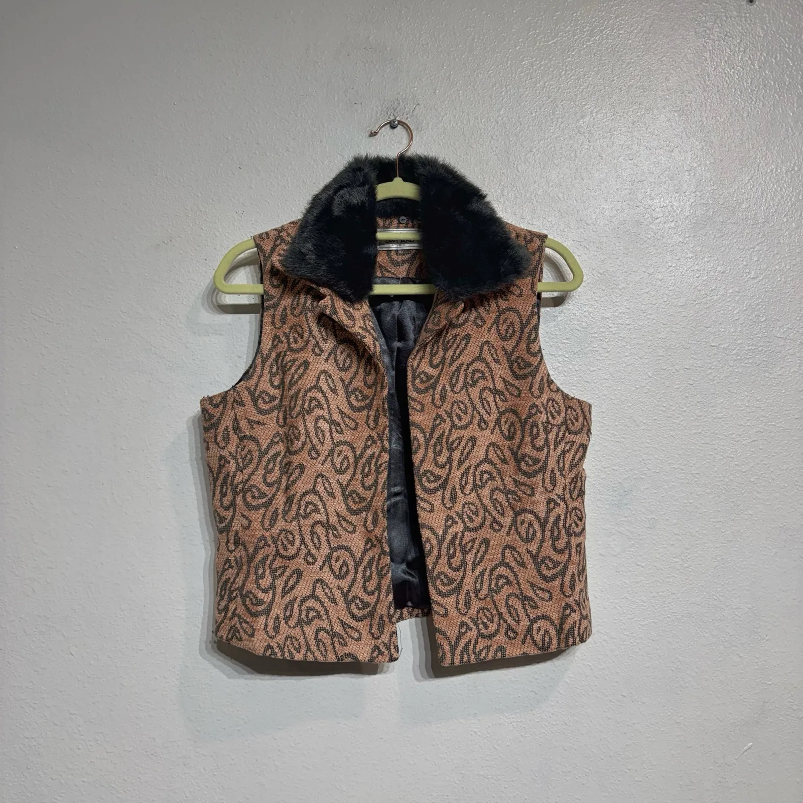 Bob Mackie Pink Floral Vintage Vest Sz M - Image 2