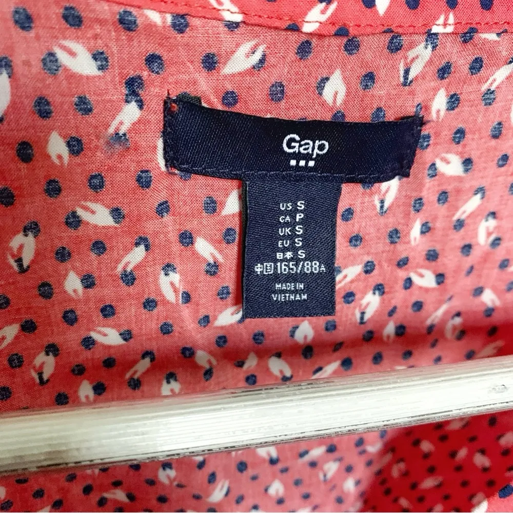 GAP Semi Sheer Red Floral Sleeveless Vneck Tunic Top XS - Image 3