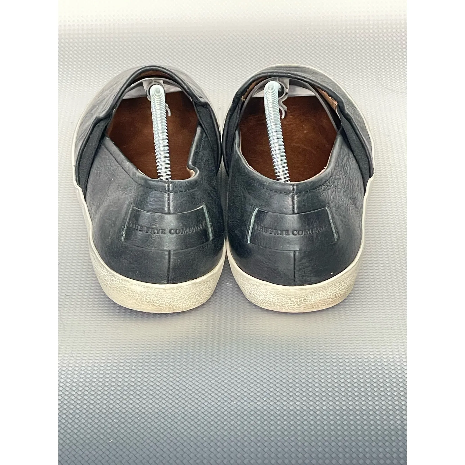 Frye Dylan Flat Slip On Shoes Black Leather Women's Size 8.5 - Image 5