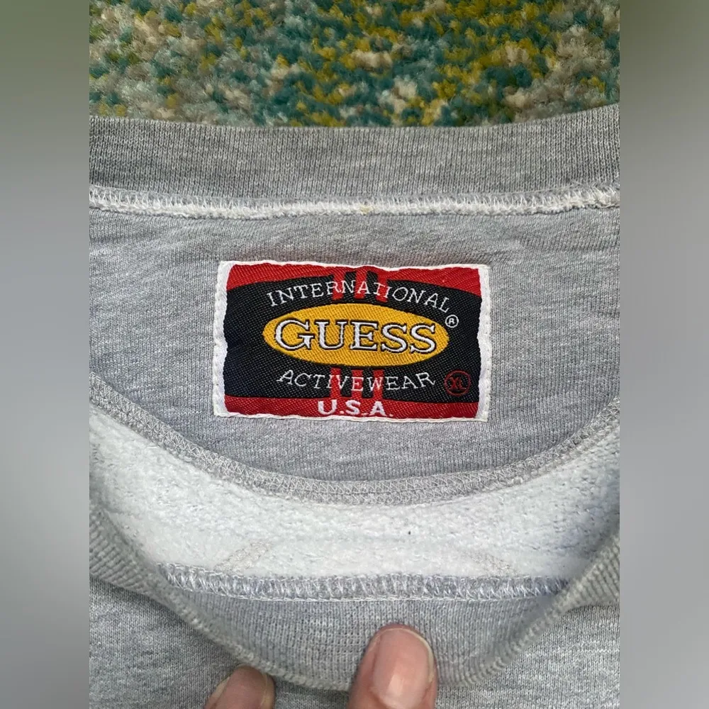 Vintage 90s Guess International Competition gray logo flags sweatshirt, size XL - Image 6