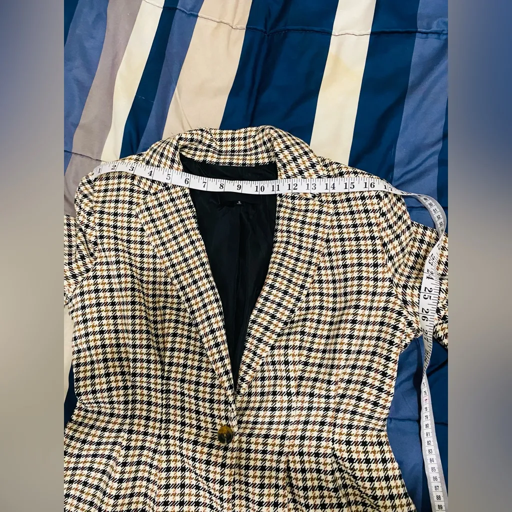 Who What Wear Checkered Jacket with Black Interior - Image 8