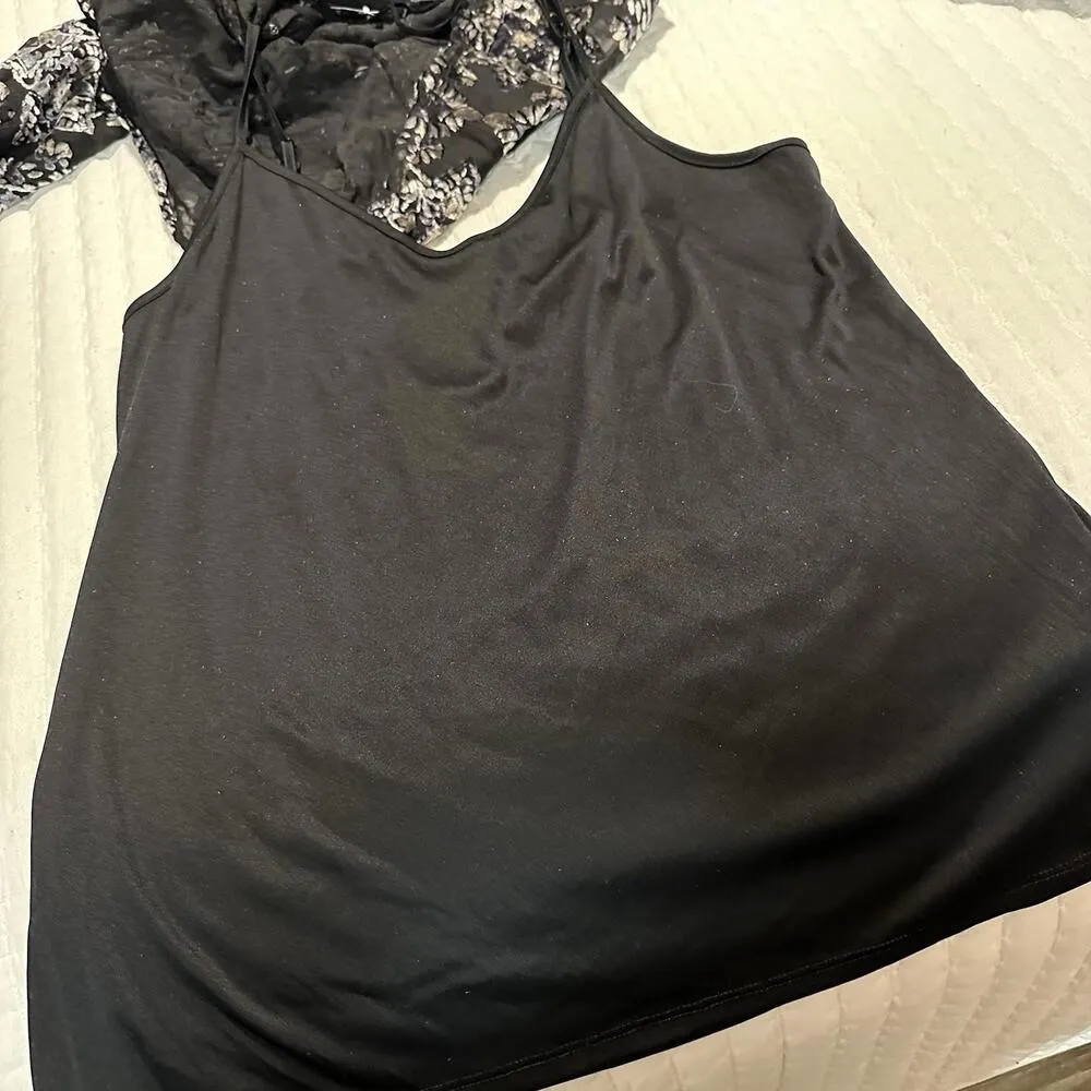 NYDJ Women’s Black Velvet Burnout Texture Long Sleeve Blouse Sz XS Extra Small - Image 14