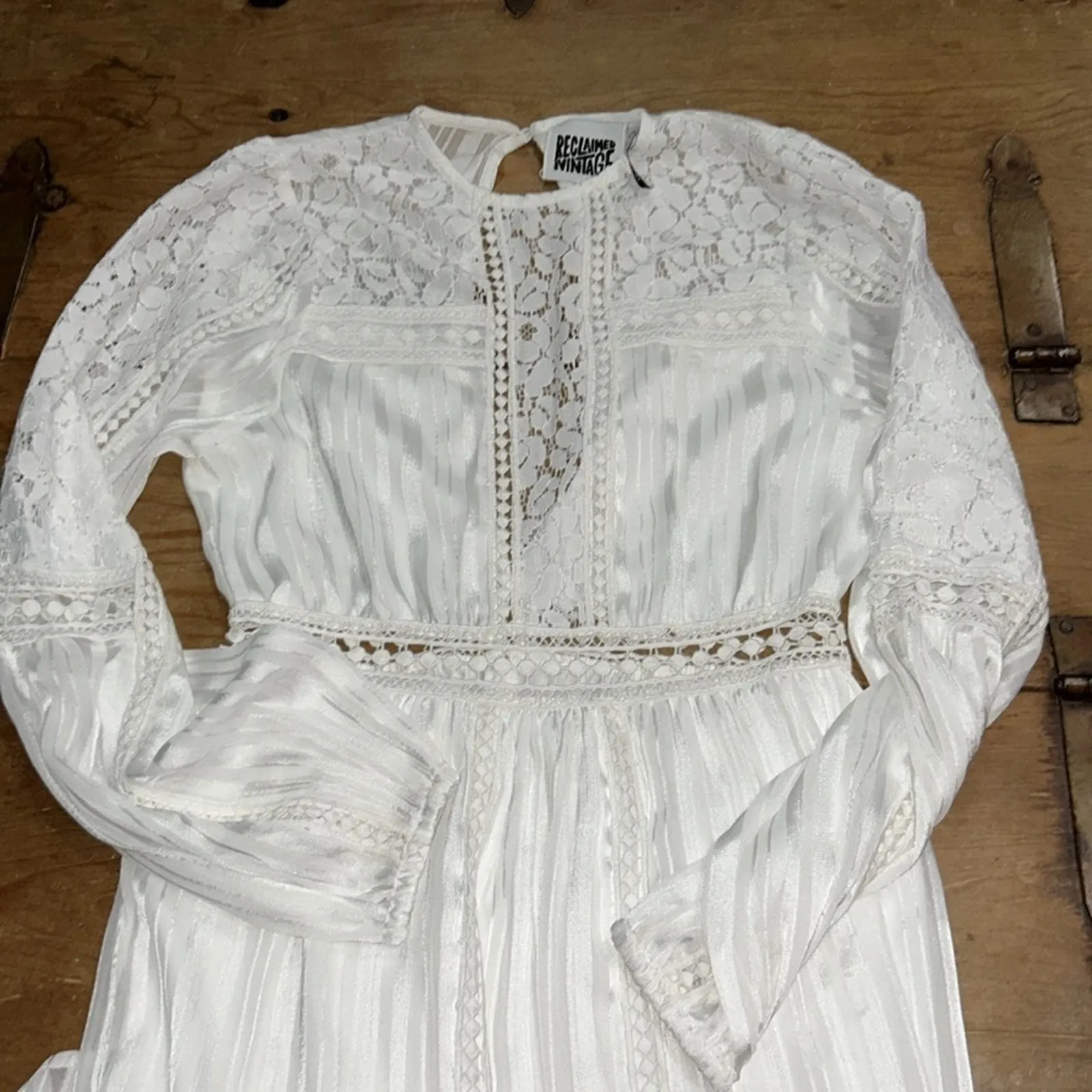 Reclaimed Vintage high neck lace mini tea dress in white Size 2 - Image 5