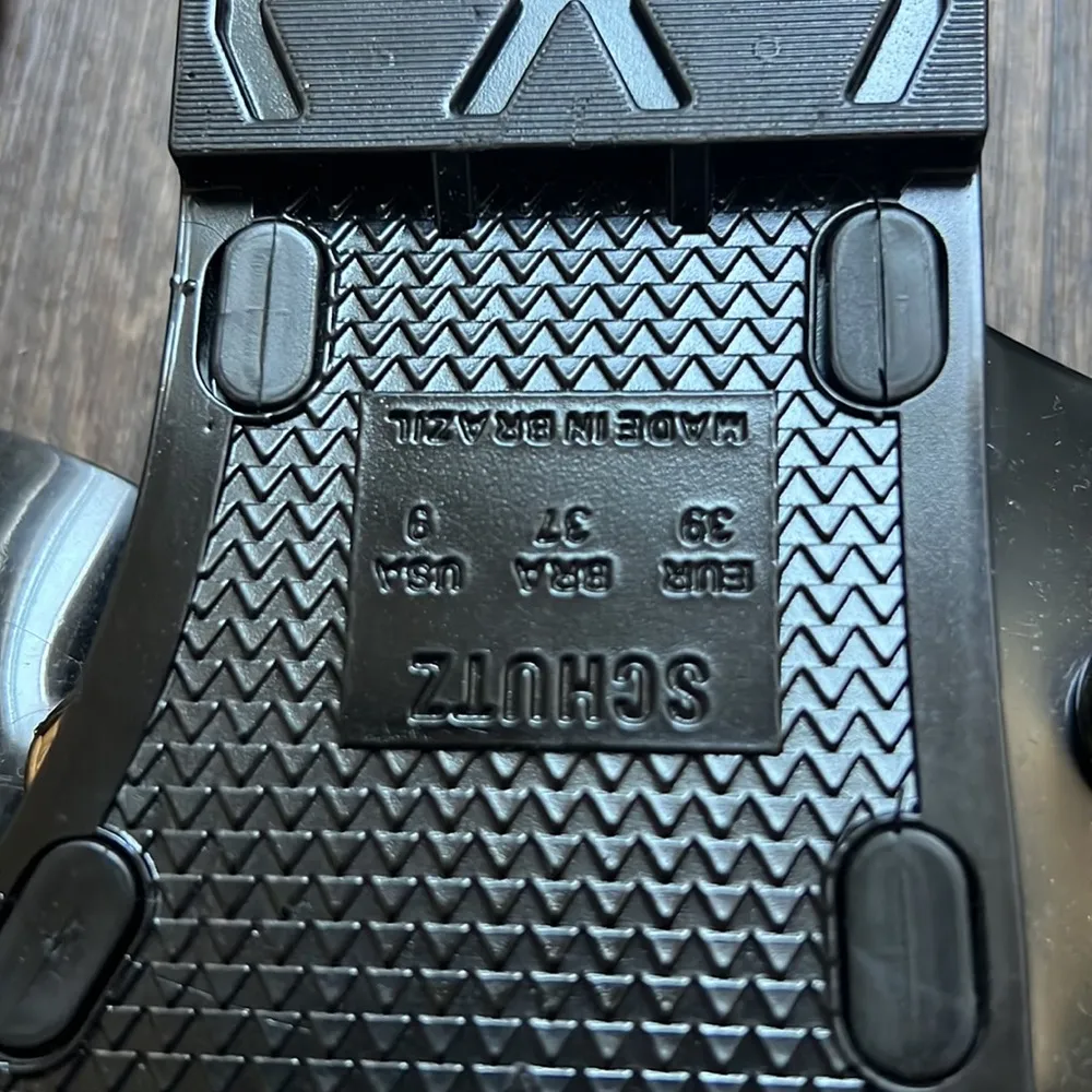 Schutz Lizzie Sandal - Image 3