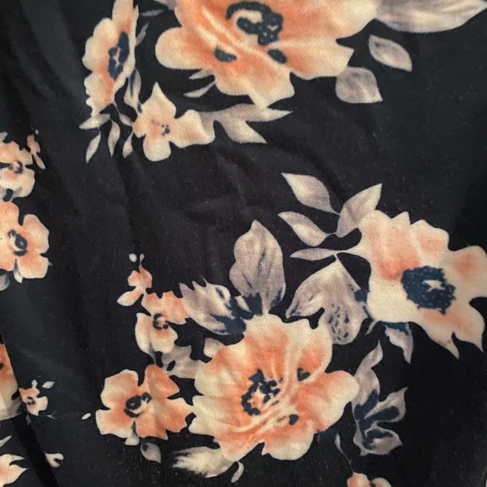 Navy floral cowl neck sweatshirt Size M - Image 3