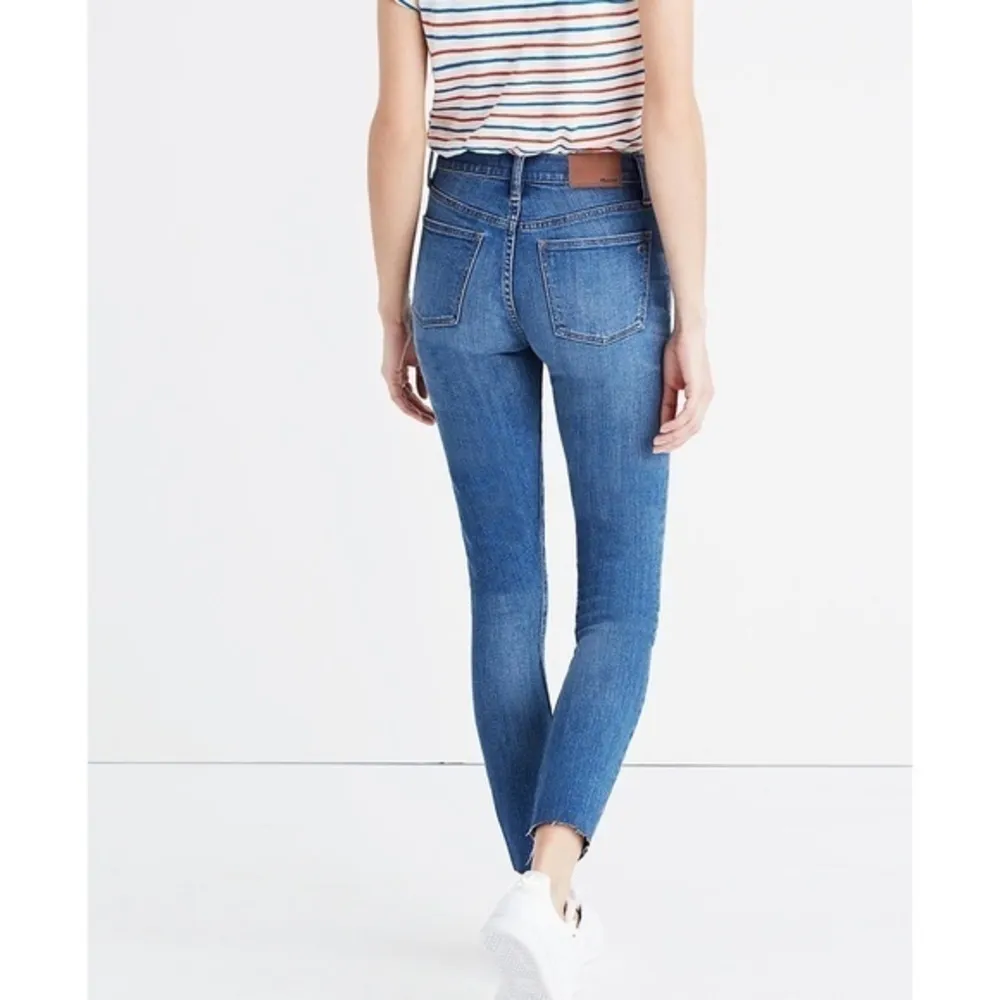 Madewell • 9” High Rise Skinny Crop Jeans Distressed Bruce Wash - Image 6