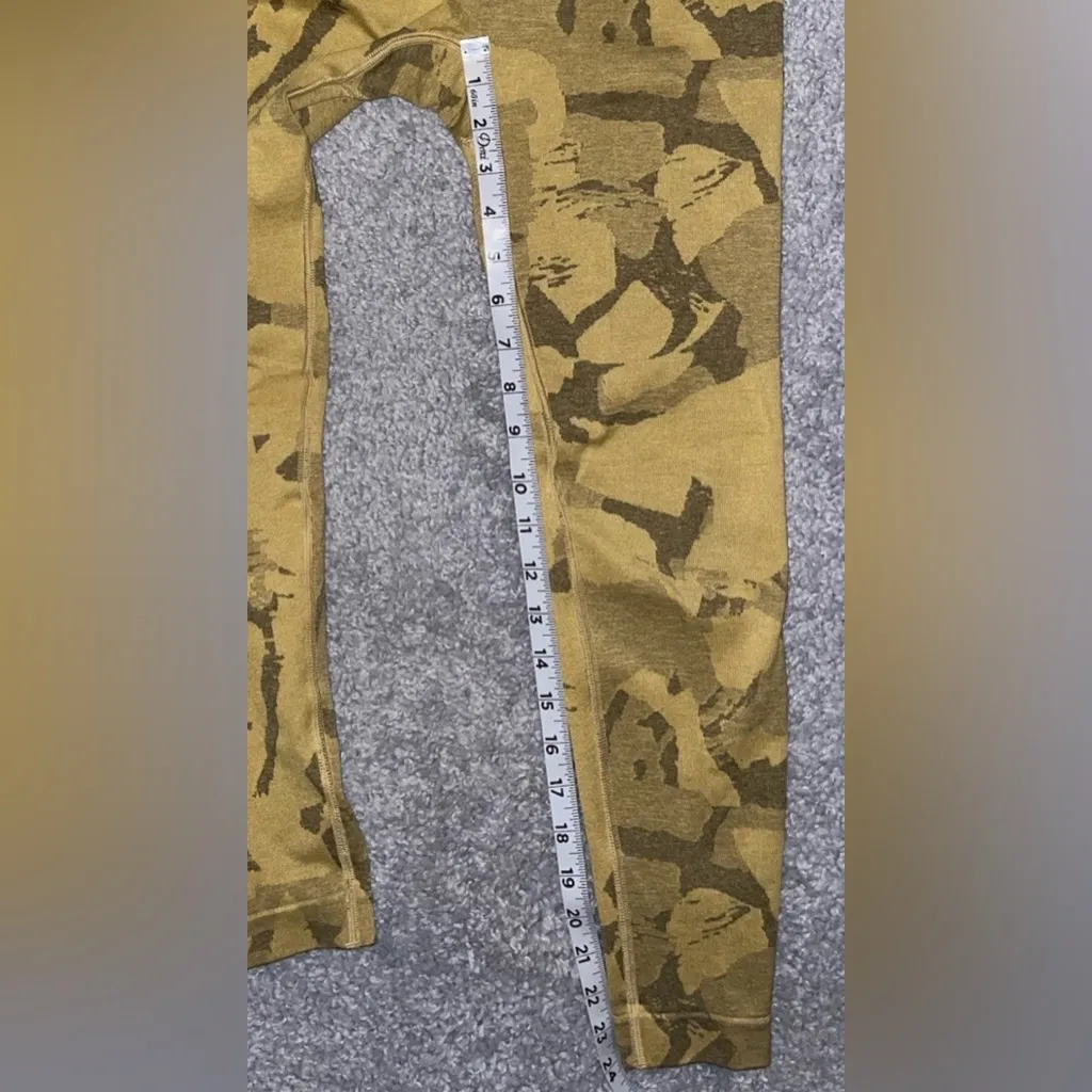 Gymshark Womens Adapt Camo Seamless Activewear Workout Leggings Savanna Yellow M - Image 6