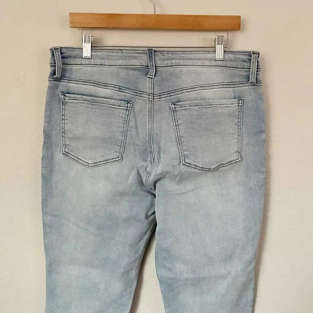 KUT FROM THE KLOTH | Catherine High Rise Crop Straight Leg Light Wash | Size 14 - Image 5