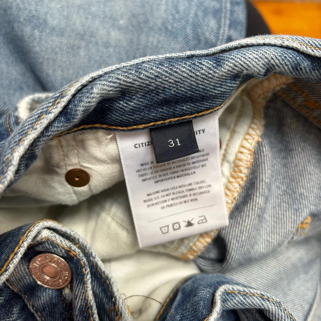 Citizens of Humanity Eva Relaxed Baggy Jeans in Distressed Blue 31 - Image 12