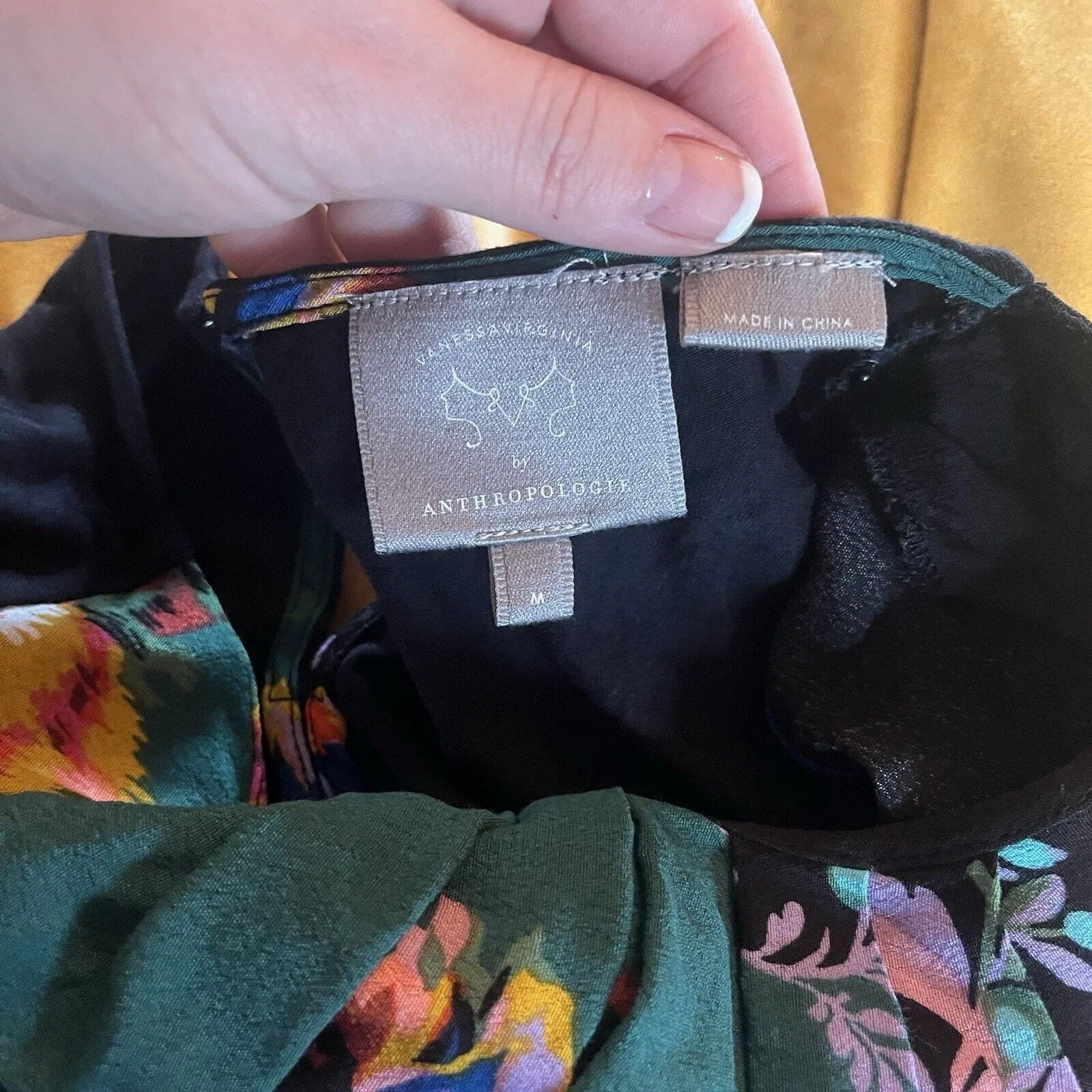 Vanessa Virginia Anthropologie Wanderlust Floral Pleated Sleeveless Top Medium - Image 9