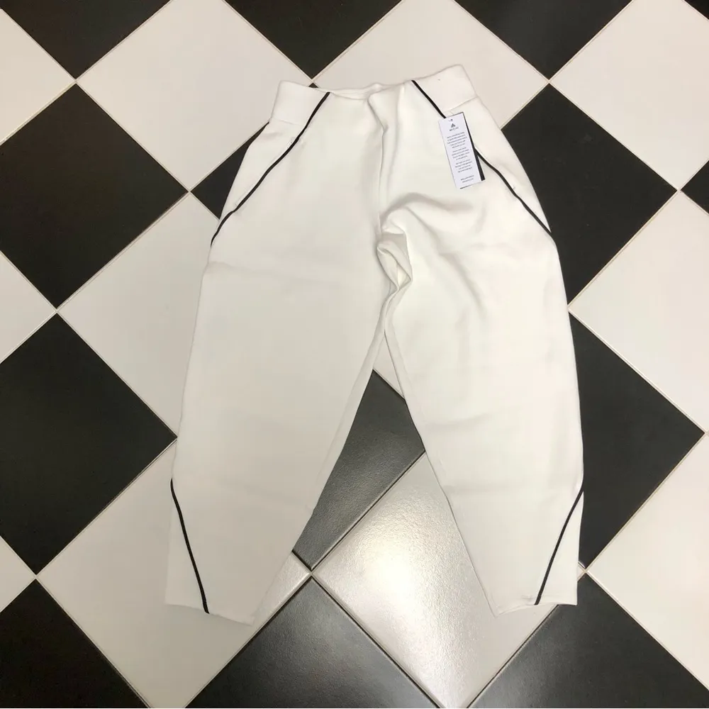 NWT Michi Crescent Pants Ivory White & Black Comfy Athleisure Lounge Barrel Leg - Image 10