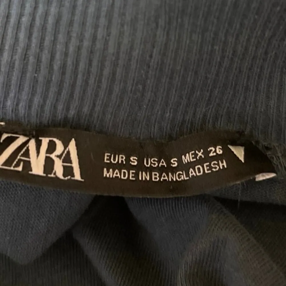 Zara Women's Blue Short Sleeve Mock Neck Knit Stretch T Shirt Tee Top Size S - Image 3