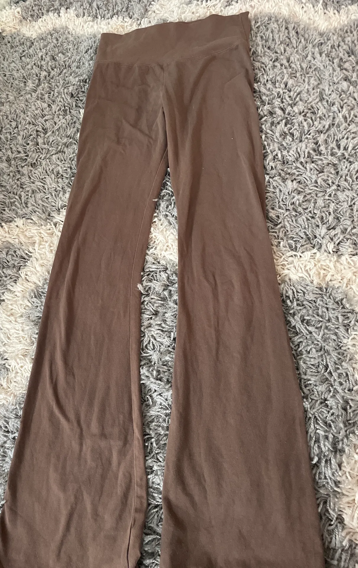 Brandy Melville Priscilla Pants (yoga Pants) - Image 3