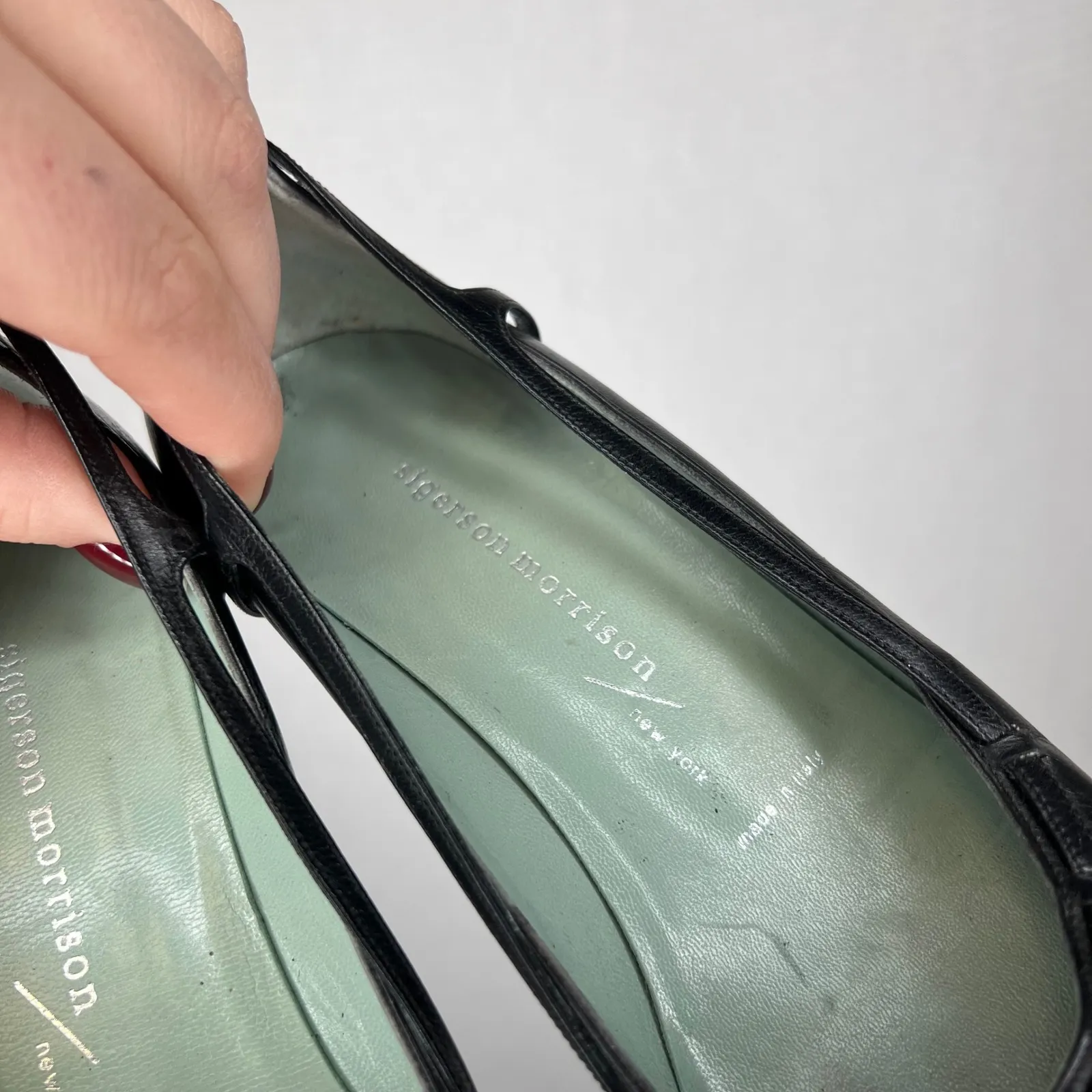 Sigerson Morrison Vintage Y2K Black Leather Pointed Toe Kitten Heel Italy Size 6 - Image 4