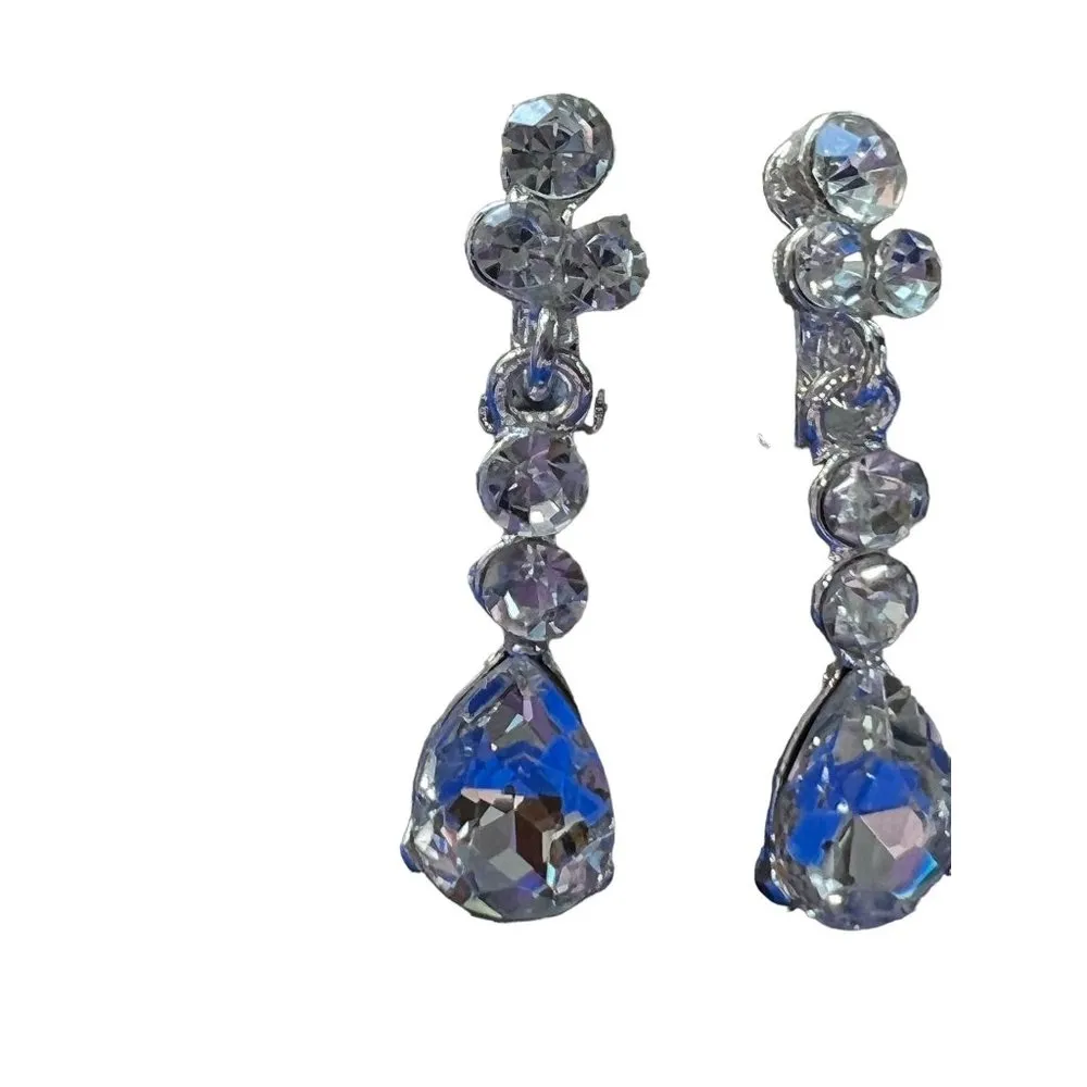 Silver tone clear crystal dangle earrings clip on 1.5" NWOT - Image 2