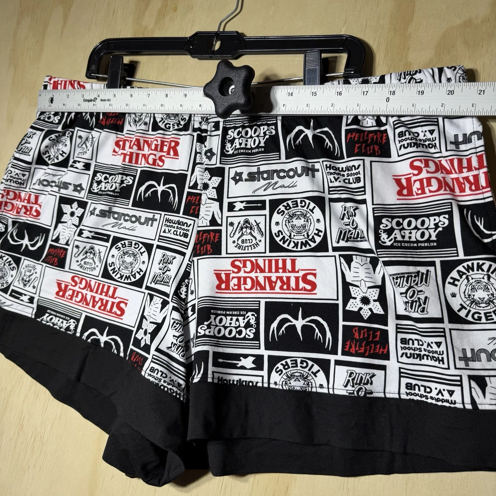 Stranger Things Sleep Shorts Women’s 2X 18W 20W Lounge Pajama Netflix - Image 4