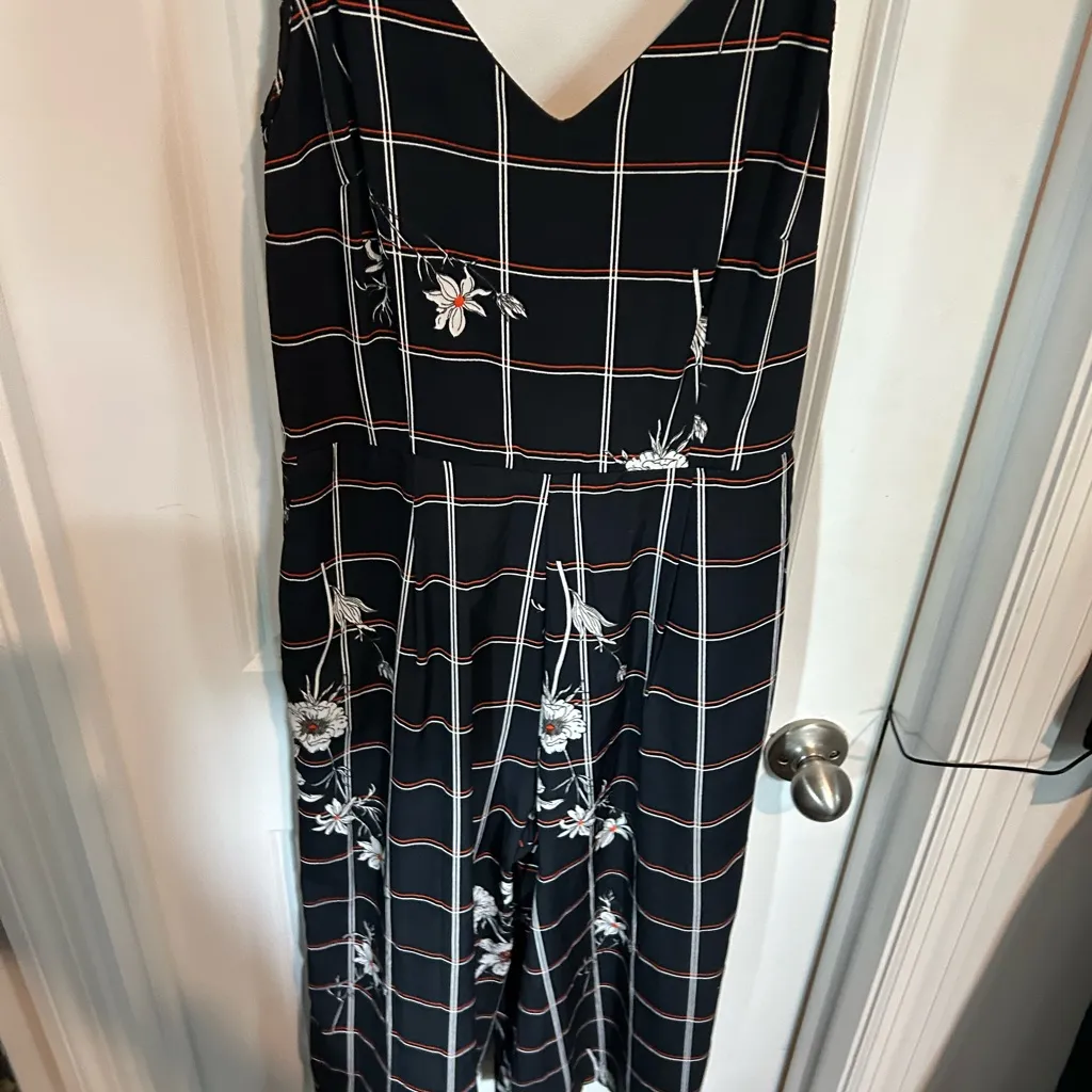 Elegant Floral Grid Jumpsuit - Image 3