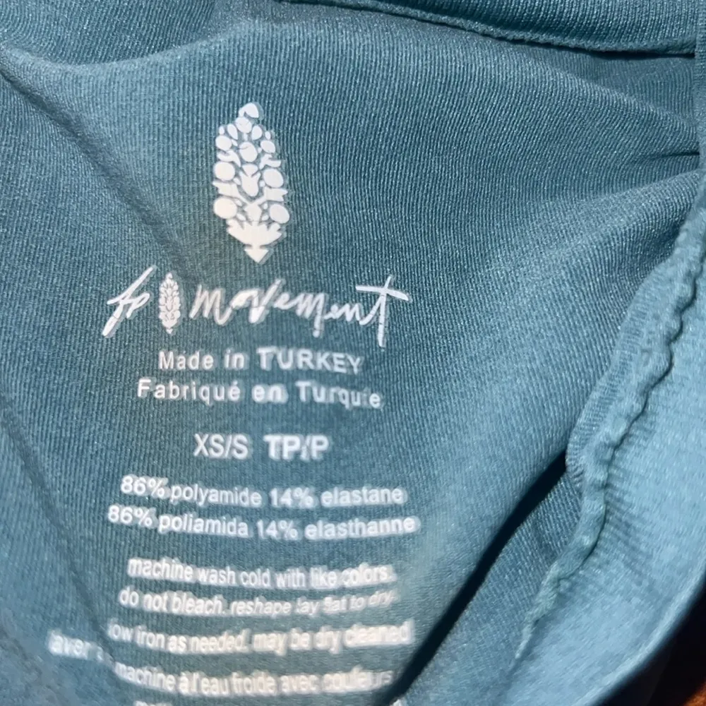 Free people crop top size xs - Image 4