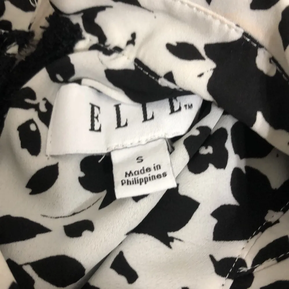 black white shirt collar - Image 3