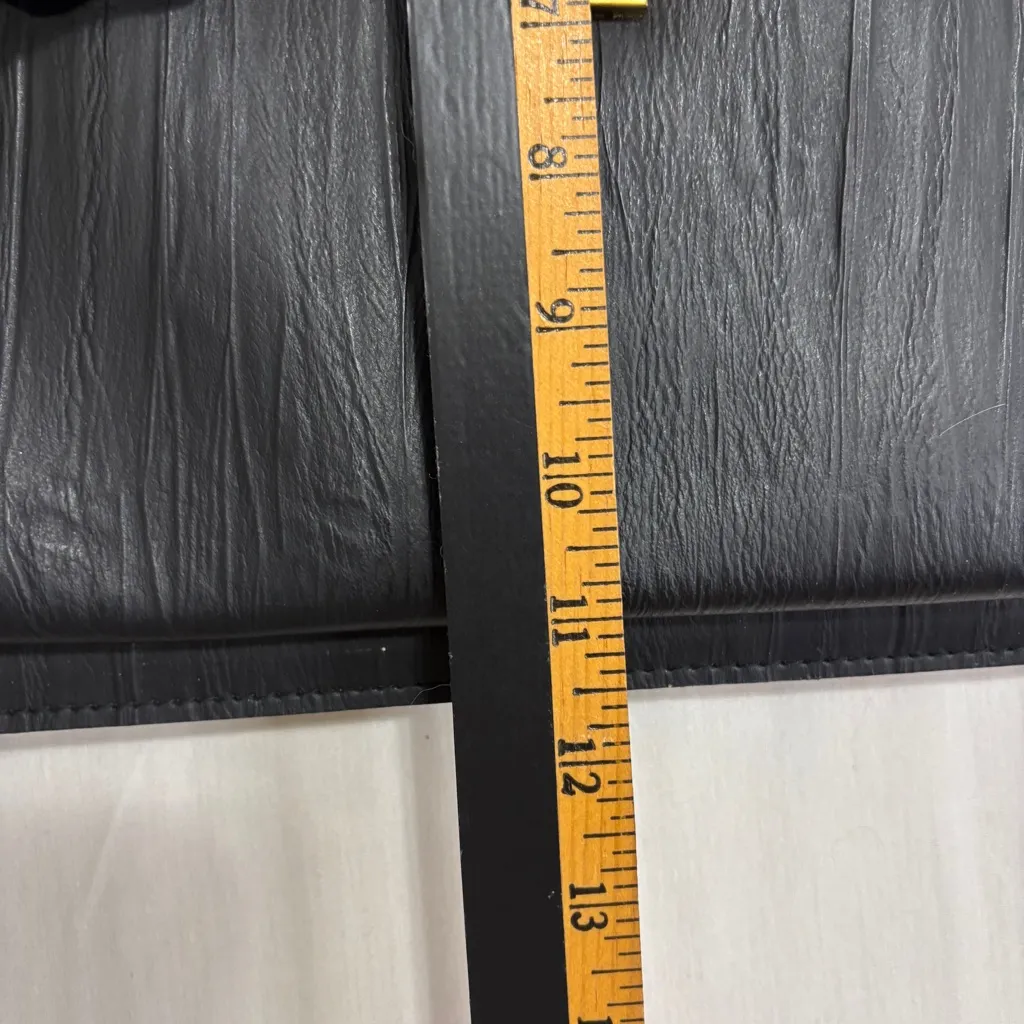 Retro Black Laptop bag Retractable Handles 4 Pocket Zipper and Snap Closures - Image 10