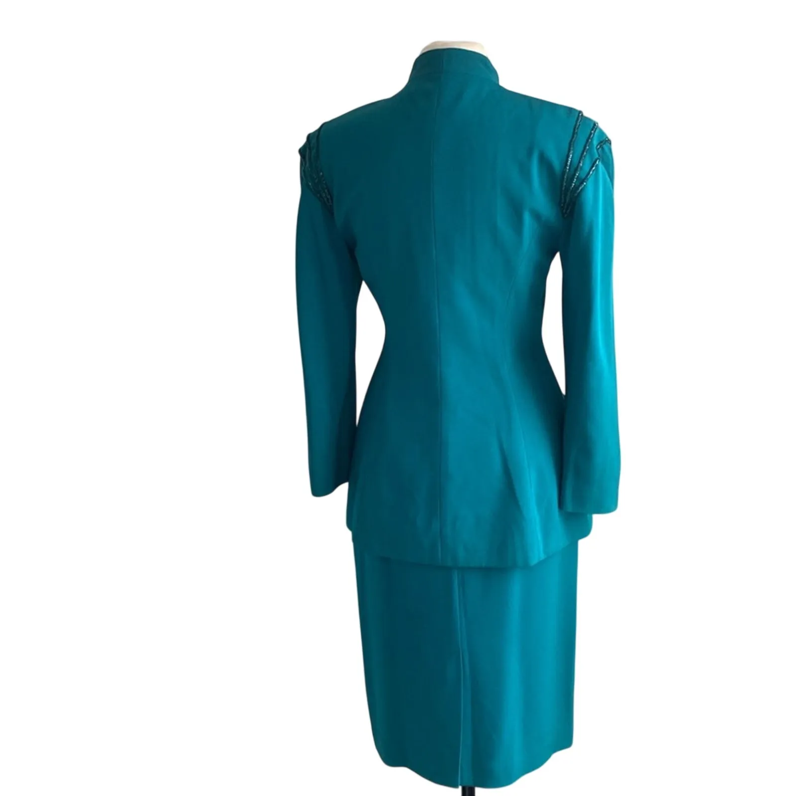 VINTAGE DAYMOR Skirt Suit Womens Sz 6 Teal Beaded Shoulder Blue - Image 9