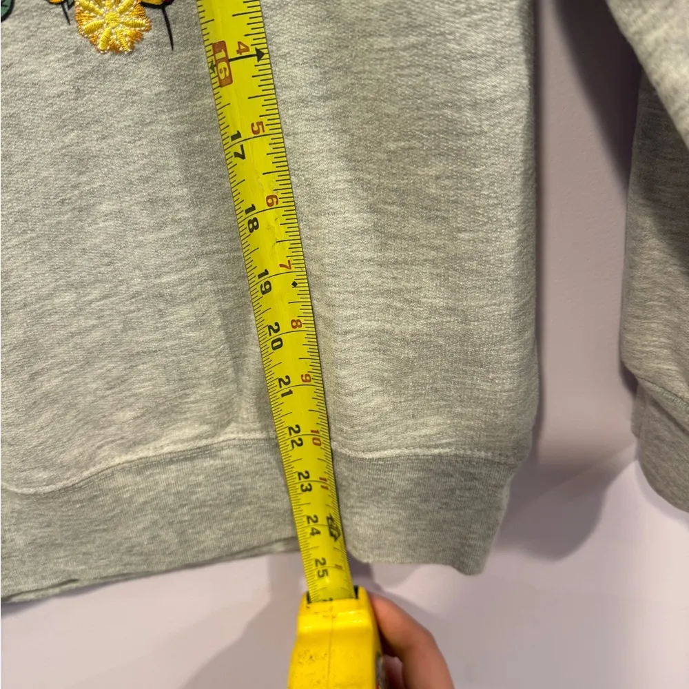 Disney Winnie the Pooh embroidered flower grey sweatshirt - Image 3