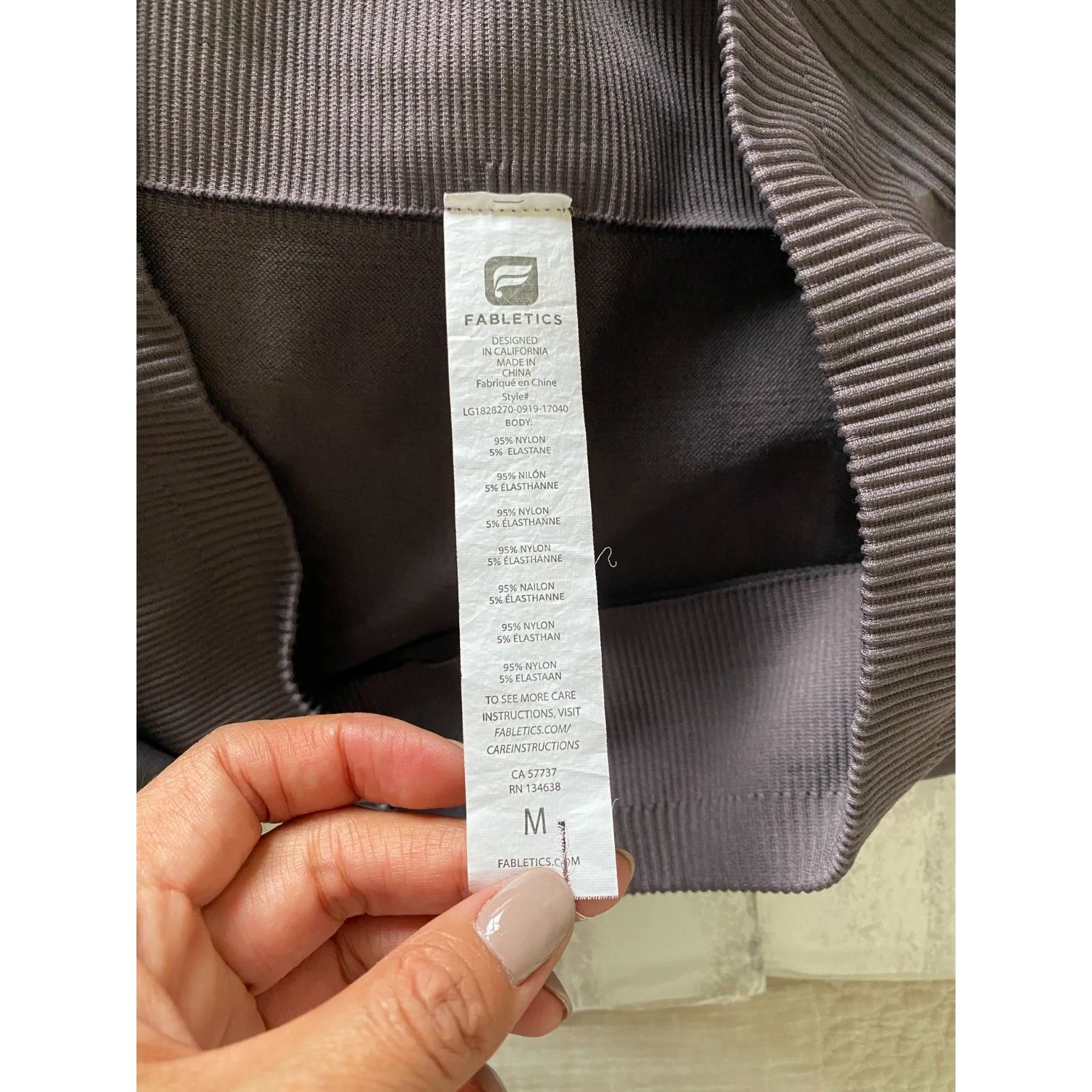 Fabletics Shadow Mid Rise Seamless Rib 7/8 Leggings Compression Sculpt Yoga Sz M - Image 4